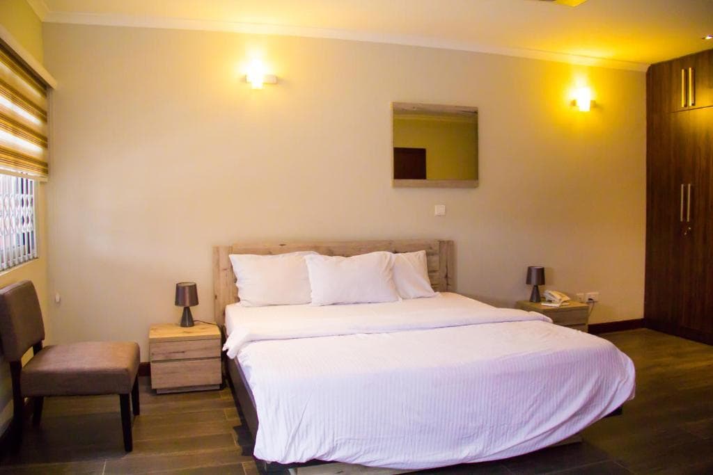 2-BEDROOM FURNISHED