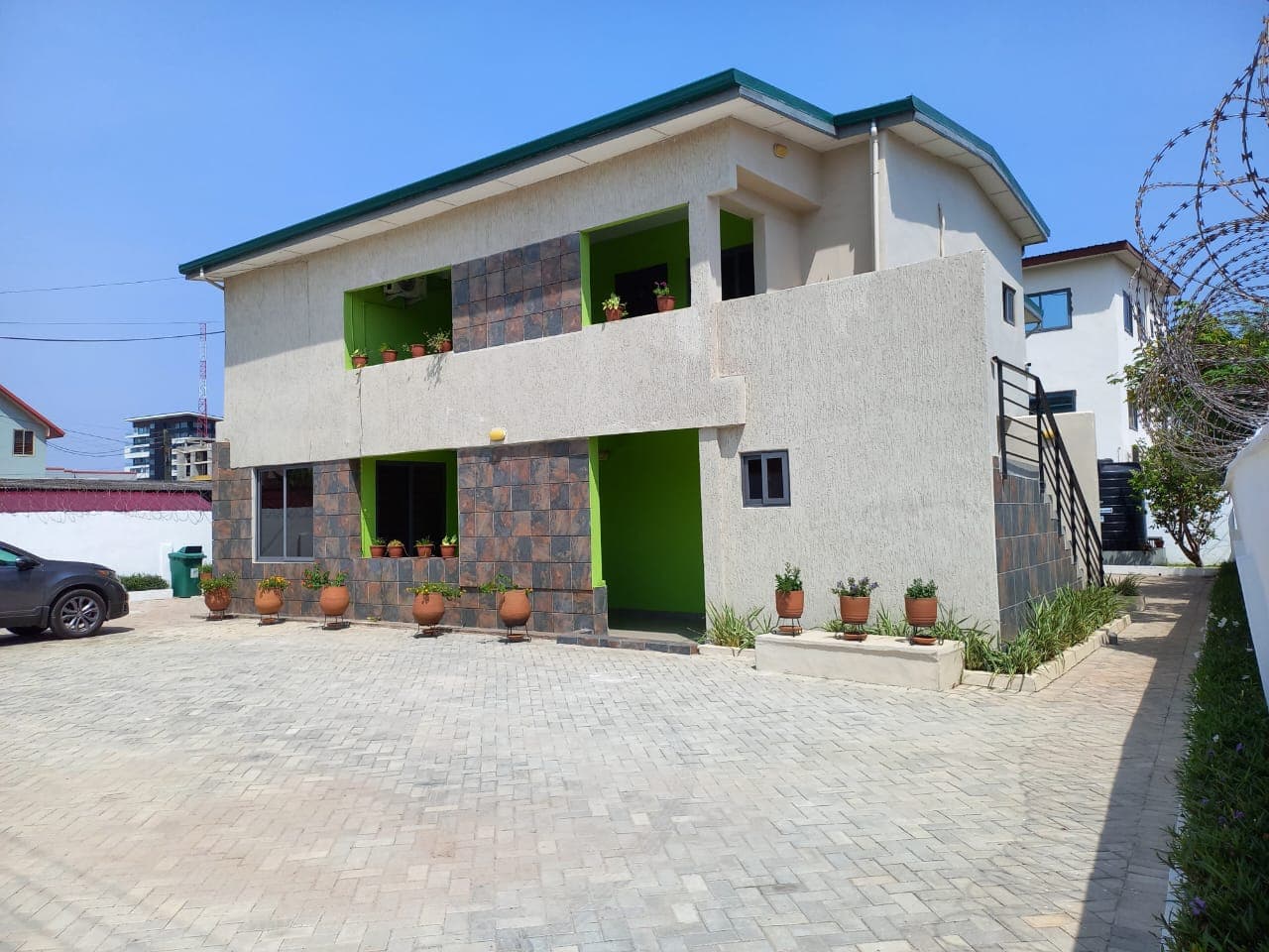 3 BEDROOM APARTMENT FOR RENT