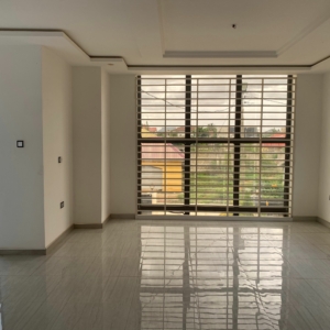 Co-working Spaces vs. Traditional Office Rentals in Ghana: Which Workspace Is Right for Your Business?